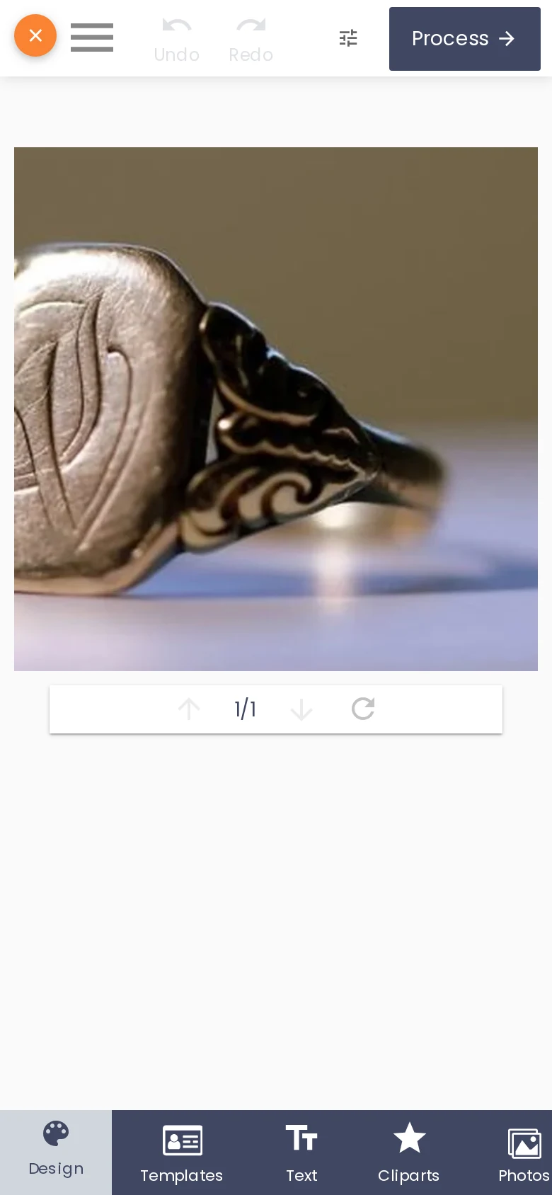 Cmsmart Product Designer open on a mobile phone showing the engraved signet ring design area with a Process button