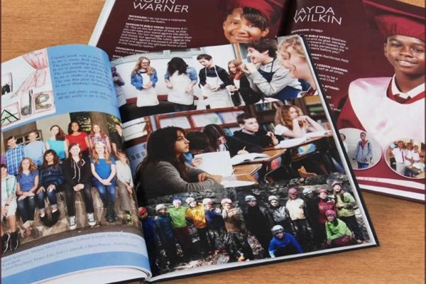 Graduation Yearbooks & Memory Books